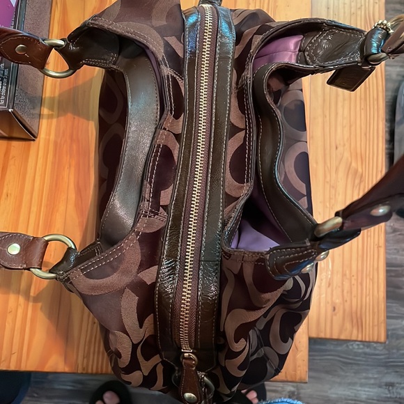 Coach Madison Handbag - Picture 3 of 10